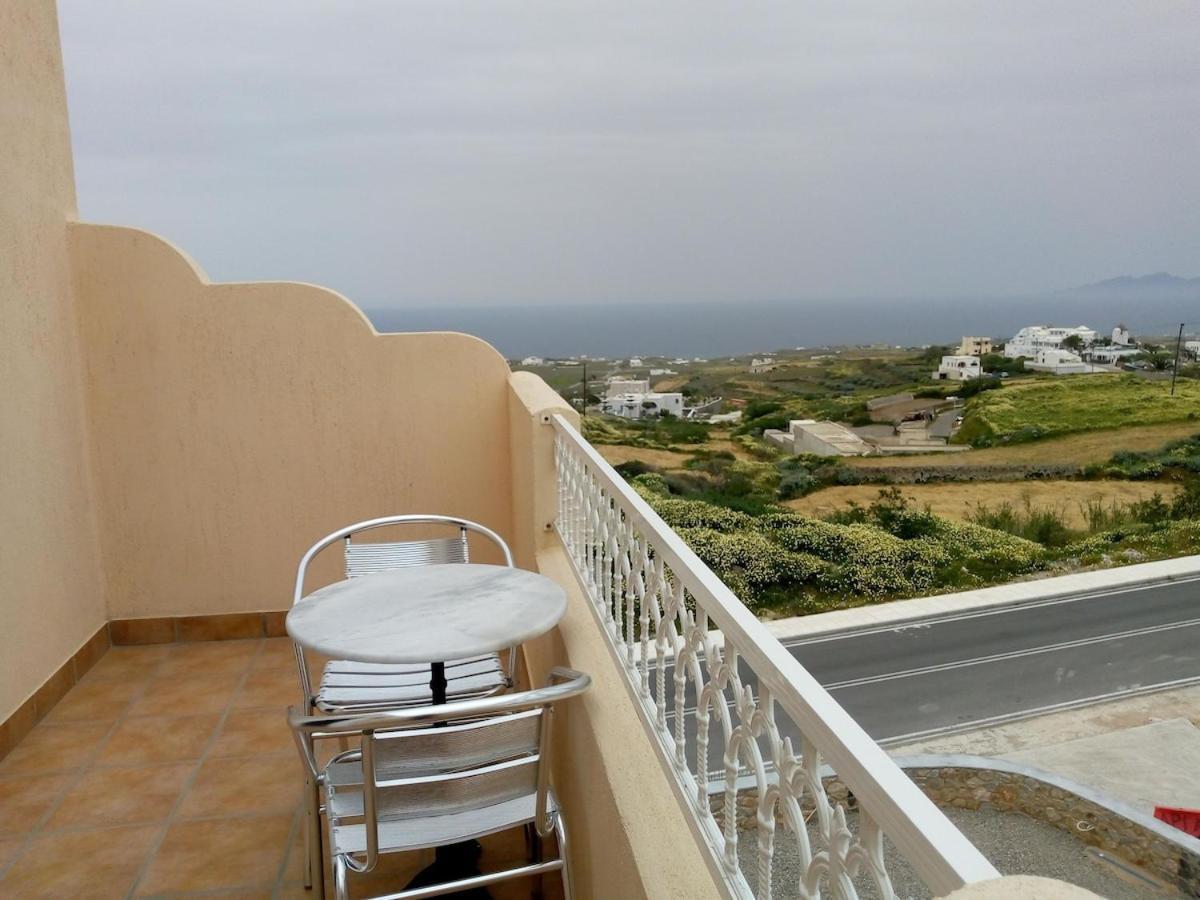 Fira Blue Horizon Hotel ภายนอก รูปภาพ